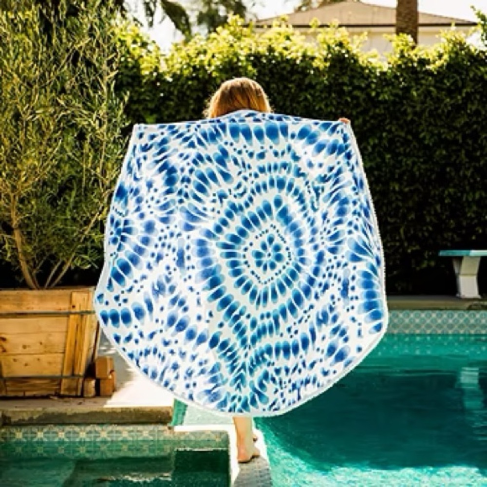Beach Enchante Home Indigo Quick Dry Round Beach Towel with Fringe NWT